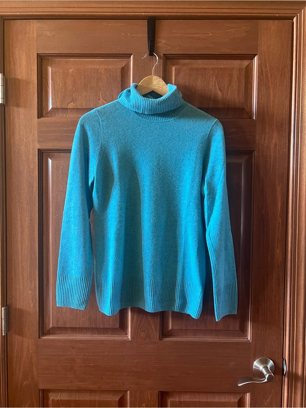 J. Crew Sweater Turtleneck Italian Cashmere Aqua Blue Size M